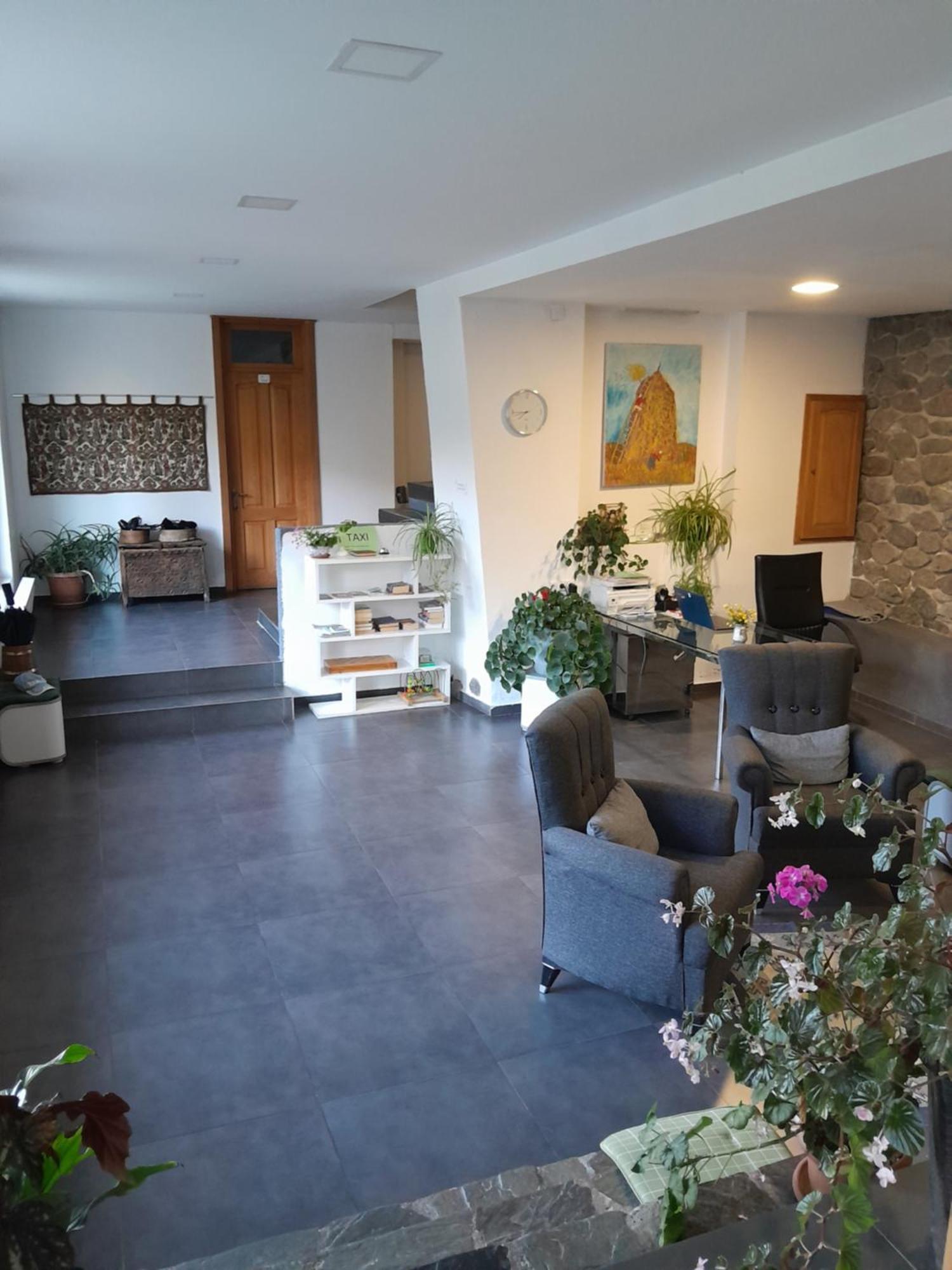 Bapsha Guesthouse Mestia Exterior foto